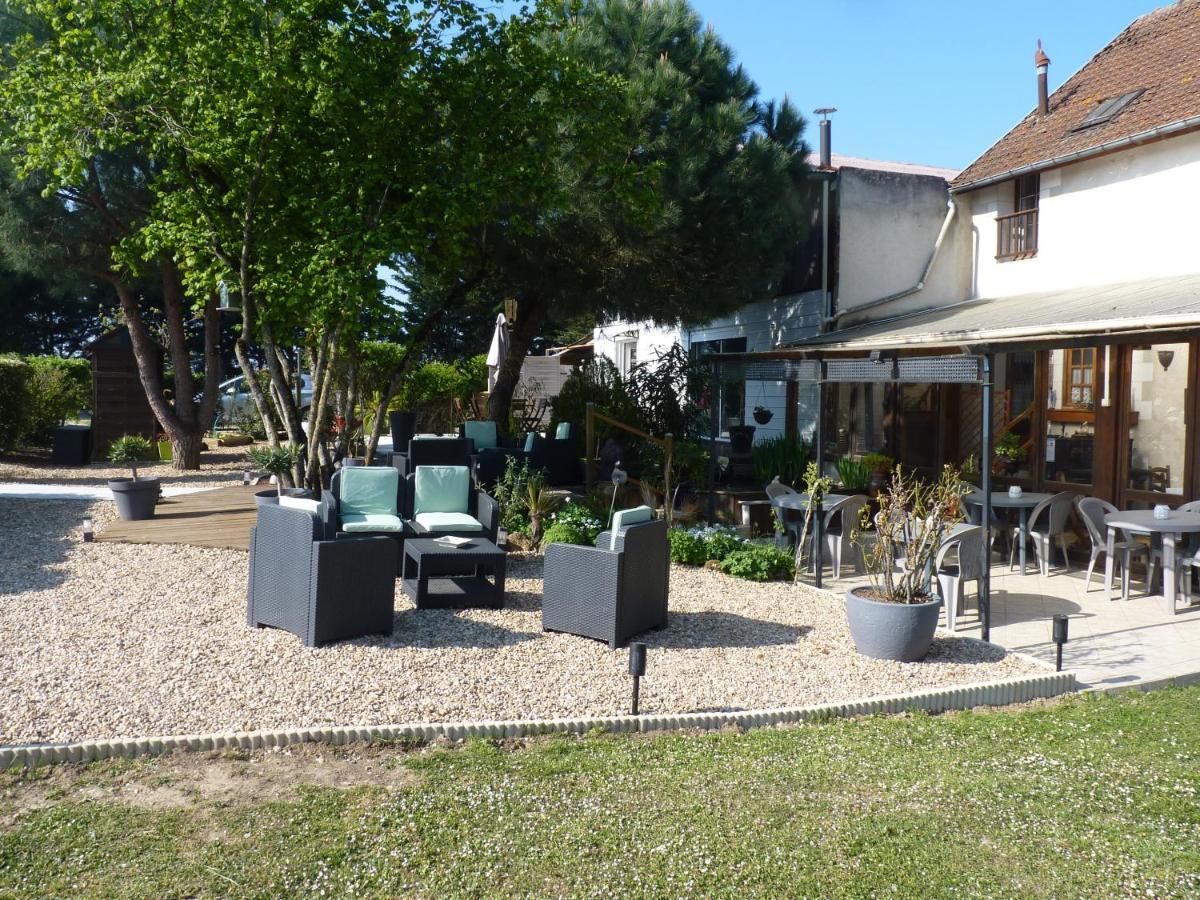 L'Arum Antique Sainte-Catherine-de-Fierbois Ngoại thất bức ảnh